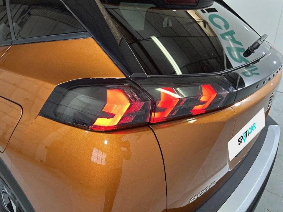 Peugeot 2008 Allure Pack Puretech 100 S&S 6 Vel. MAN