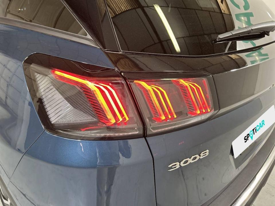 Peugeot 3008 Hybrid 225 e-EAT8 Allure