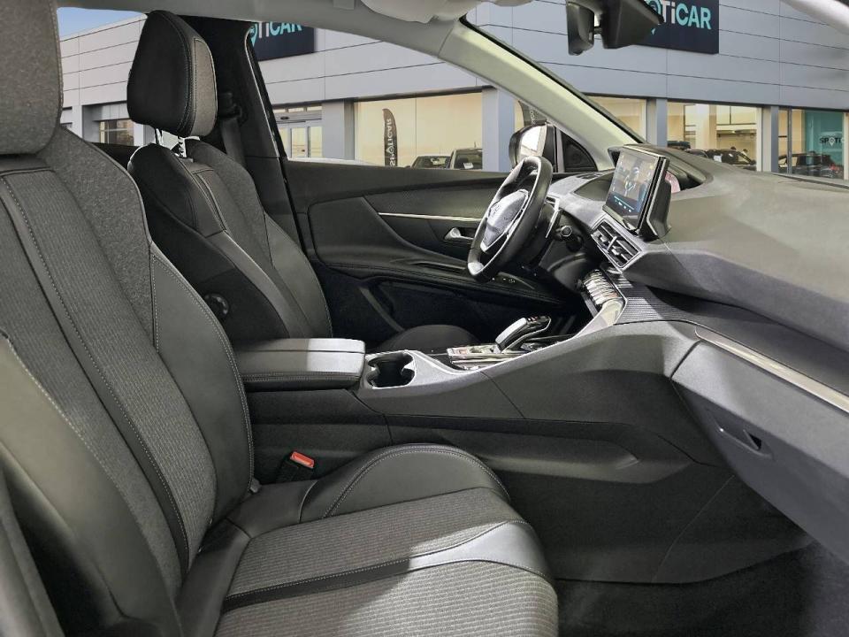 Peugeot 3008 Hybrid 225 e-EAT8 Allure