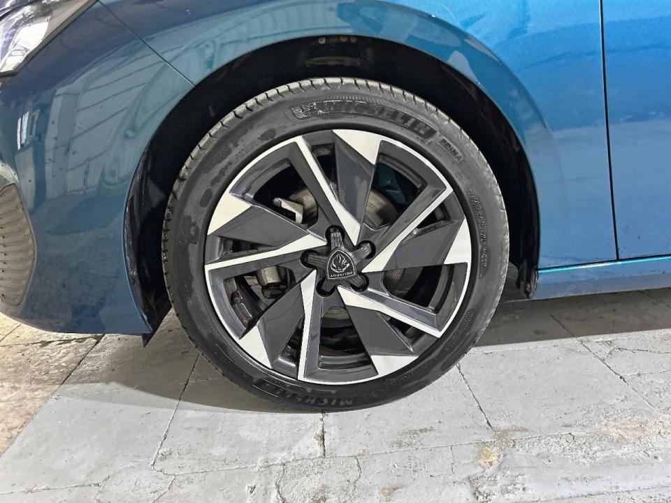 Peugeot 308 5P Allure PureTech 130 S&S MAN