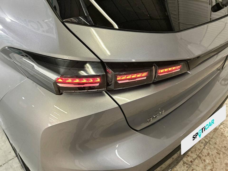 Peugeot 308 5P Allure BlueHDi 130 S&S MAN