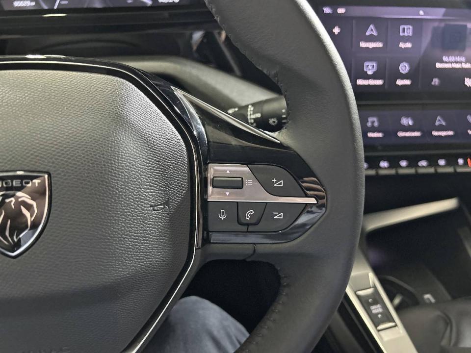 Peugeot 308 5P Allure BlueHDi 130 S&S MAN