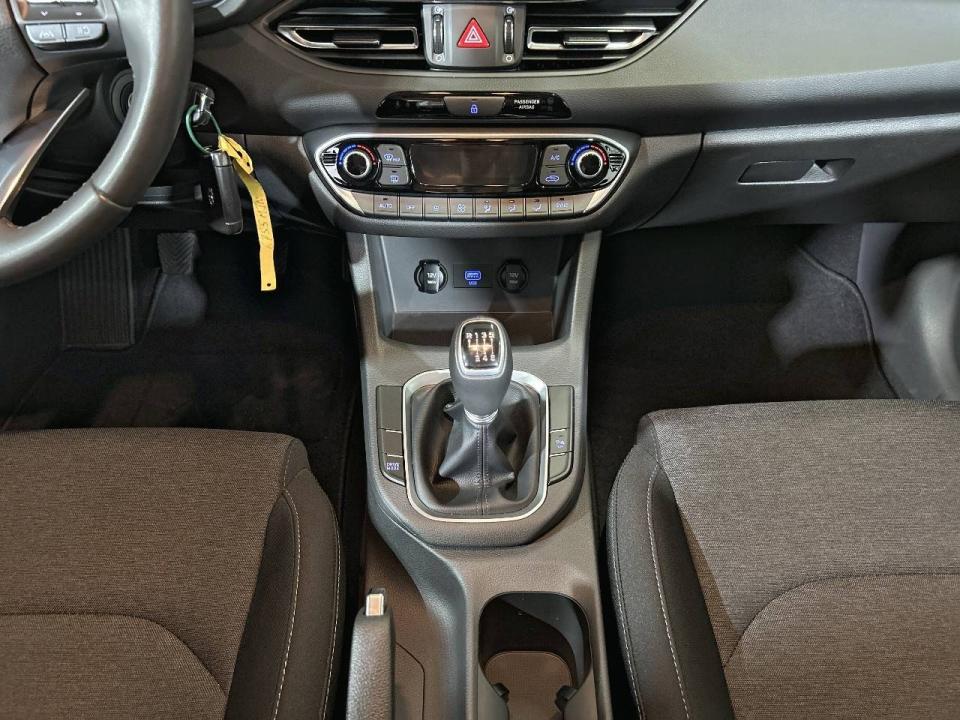 Hyundai i30 1.0 TGDI 48V Klass Fastback