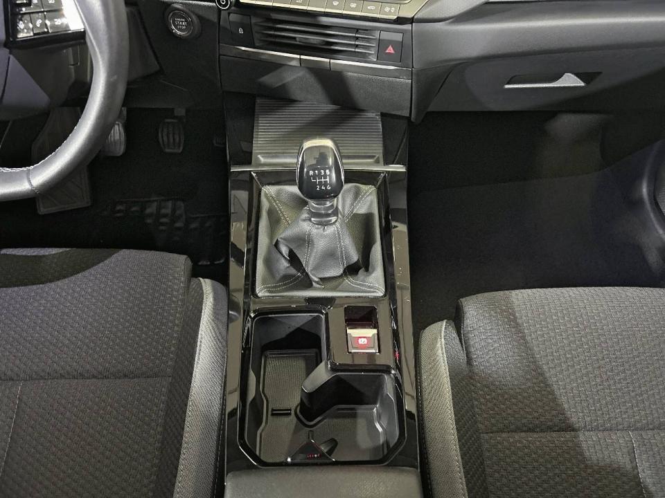 Opel Astra 1.2T XHT 96kW (130CV) Edition