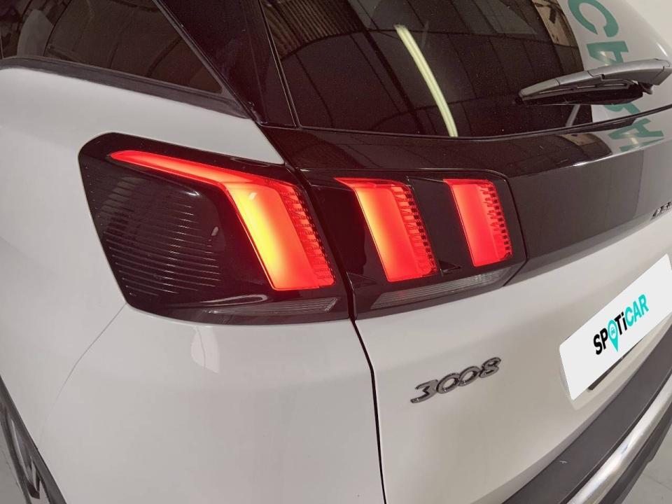 Peugeot 3008 1.5 BlueHDi 96kW (130CV) S&S Allure