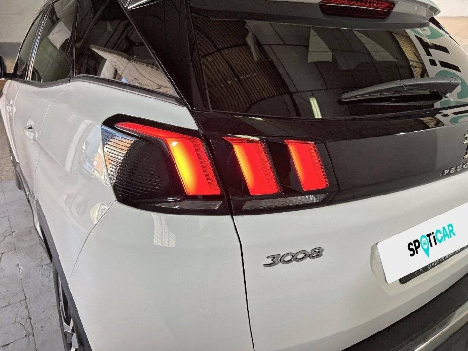 Peugeot 3008 1.5 BlueHDi 96kW (130CV) S&S Allure