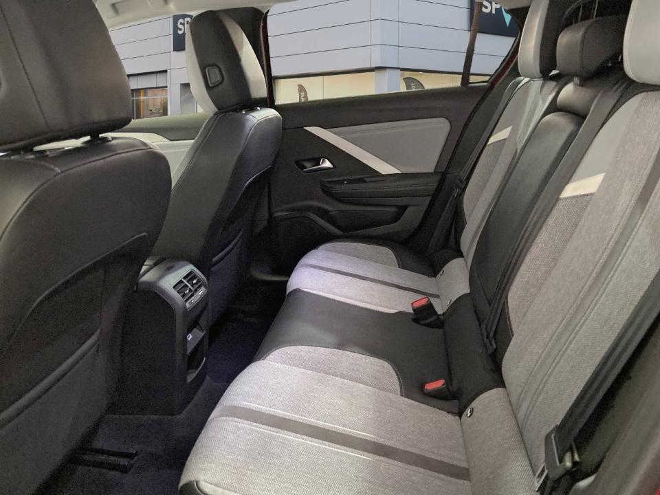 Opel Astra 1.2T XHT 96kW (130CV) Elegance