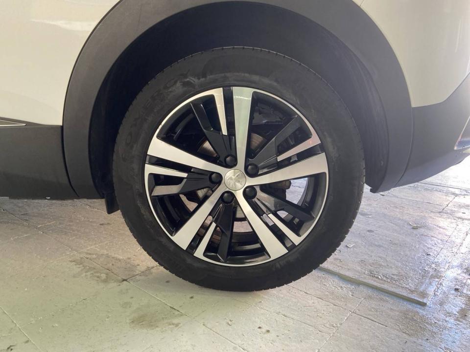 Peugeot 3008 1.2 PURETECH 96KW (130CV) ALLURE S&S