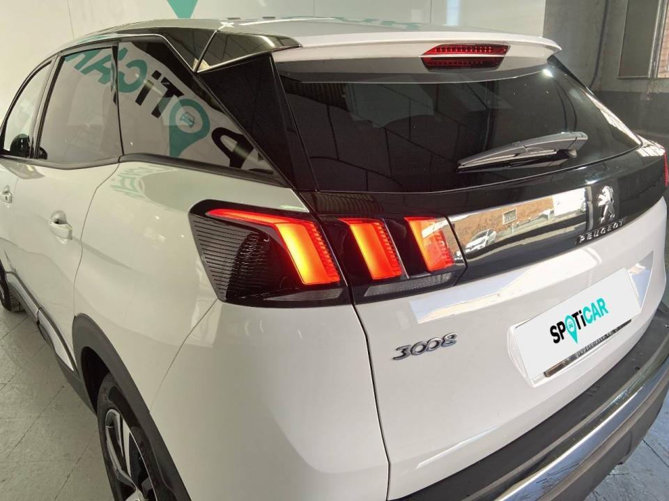 Peugeot 3008 1.2 PURETECH 96KW (130CV) ALLURE S&S