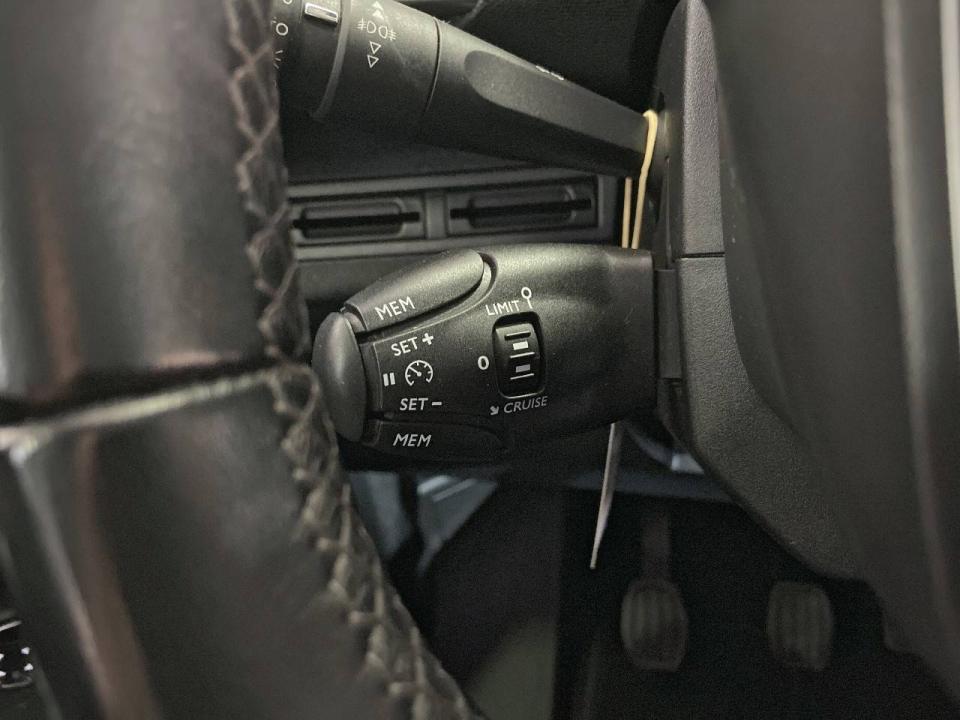 Peugeot 3008 1.2 PURETECH 96KW (130CV) ALLURE S&S