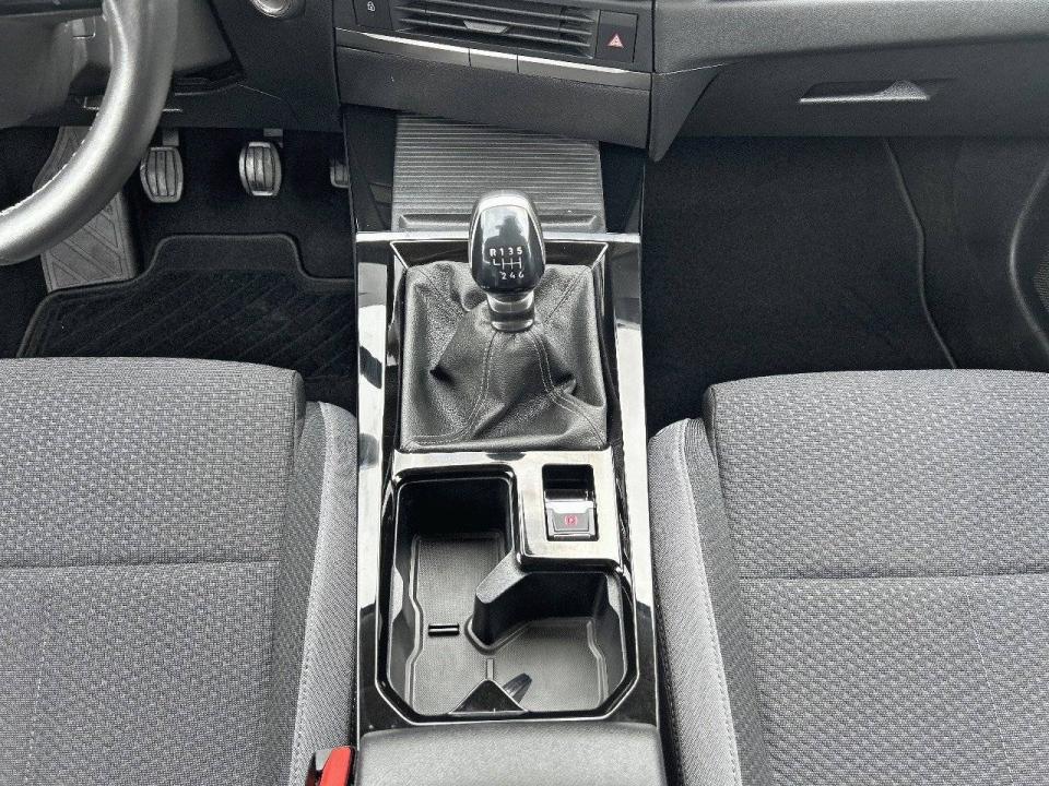 Opel Astra 1.2T XHT 96kW (130CV) Edition