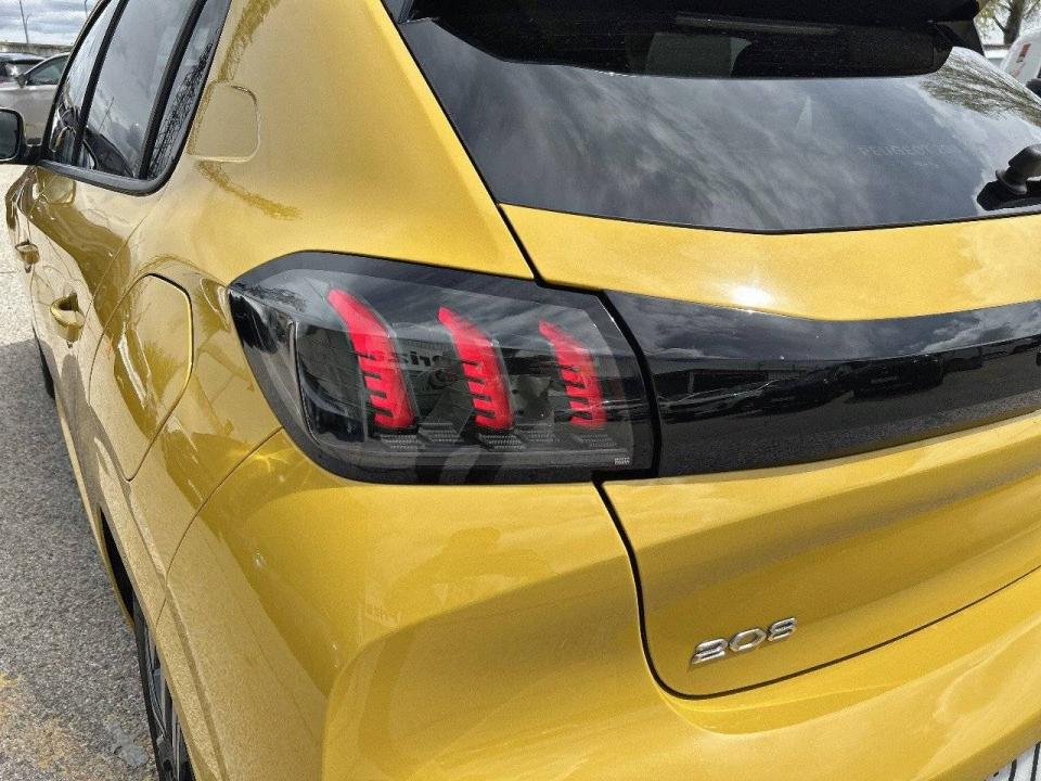 Peugeot 208 PureTech 73kW (100CV) Allure