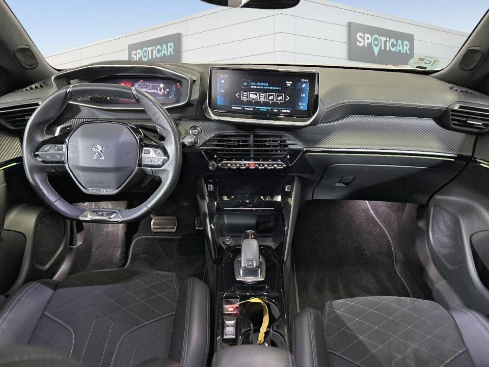 Peugeot 2008 GT Puretech 130 S&S EAT8