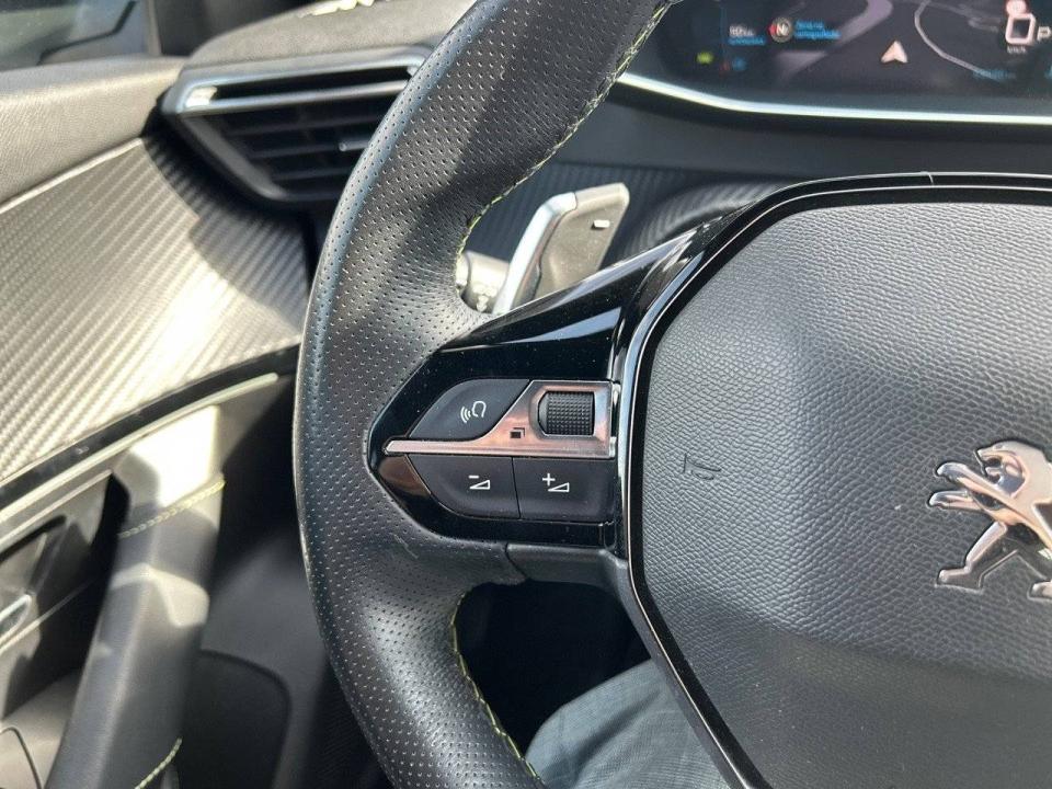 Peugeot 2008 GT Puretech 130 S&S EAT8