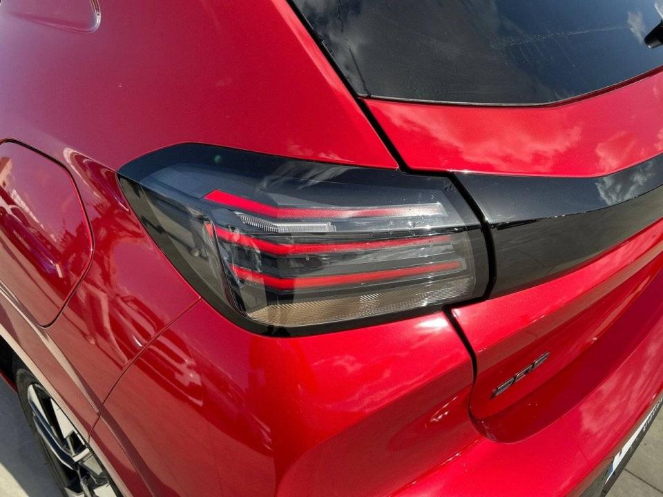 Peugeot 208 Allure Gasolina 100 S&S 6 Vel. MAN