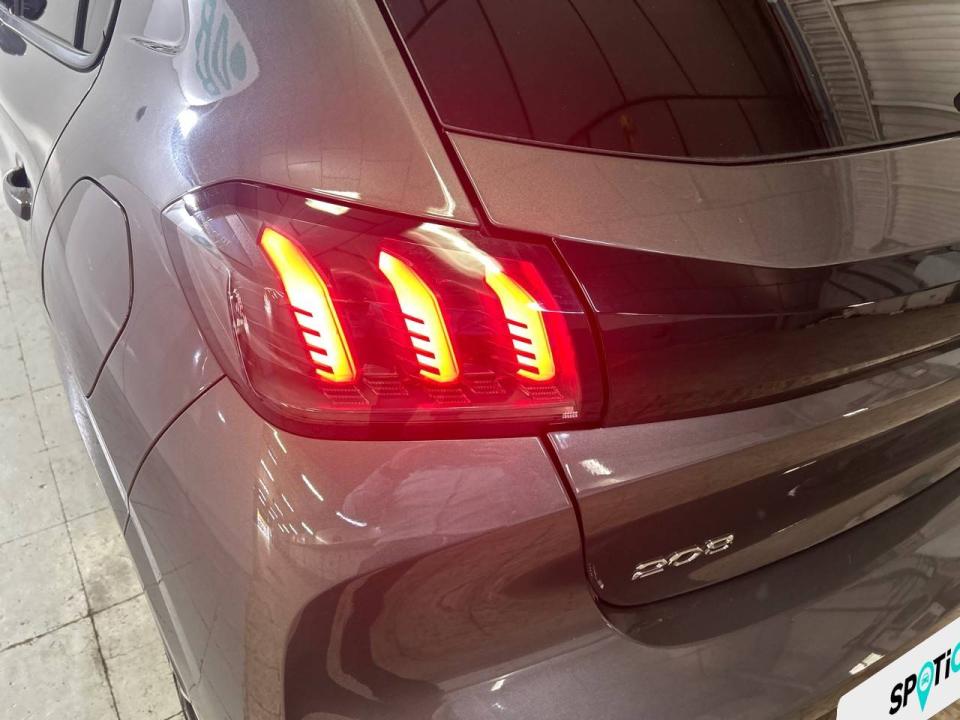 Peugeot 208 PureTech 73kW (100CV) Allure