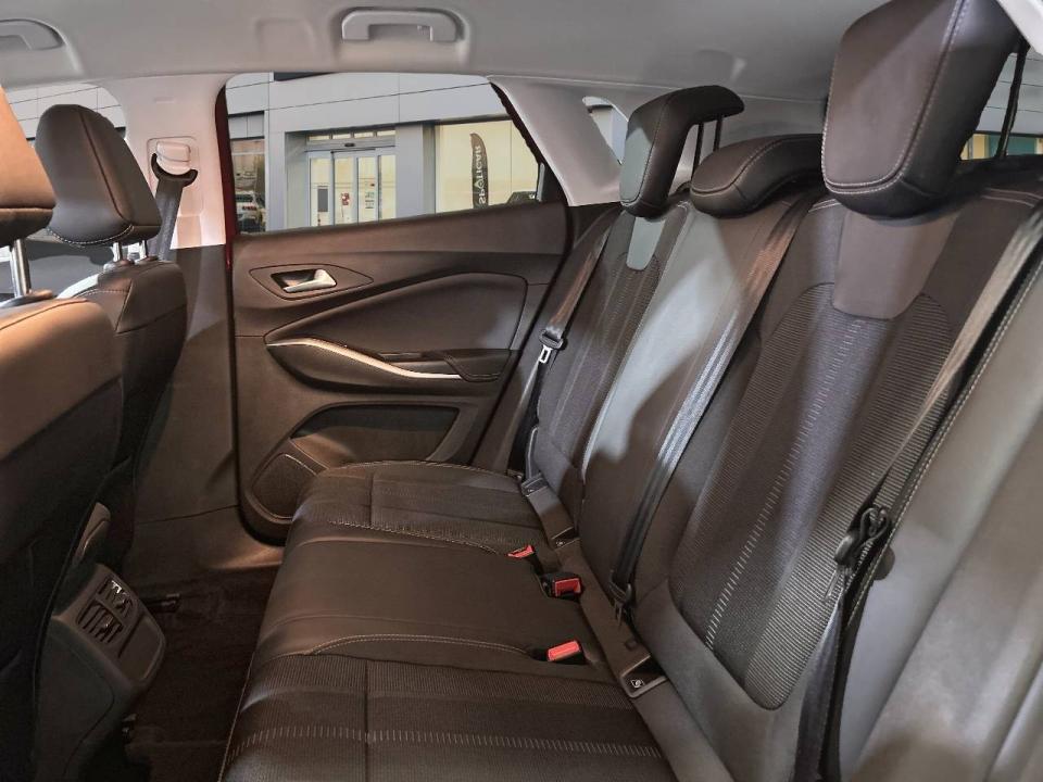 Opel Grandland X 1.2T XHT Hybrid eDCT6 S/S GS