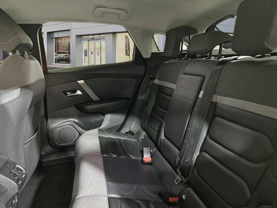 Citroen C4 PureTech 130 S&S EAT8 Shine