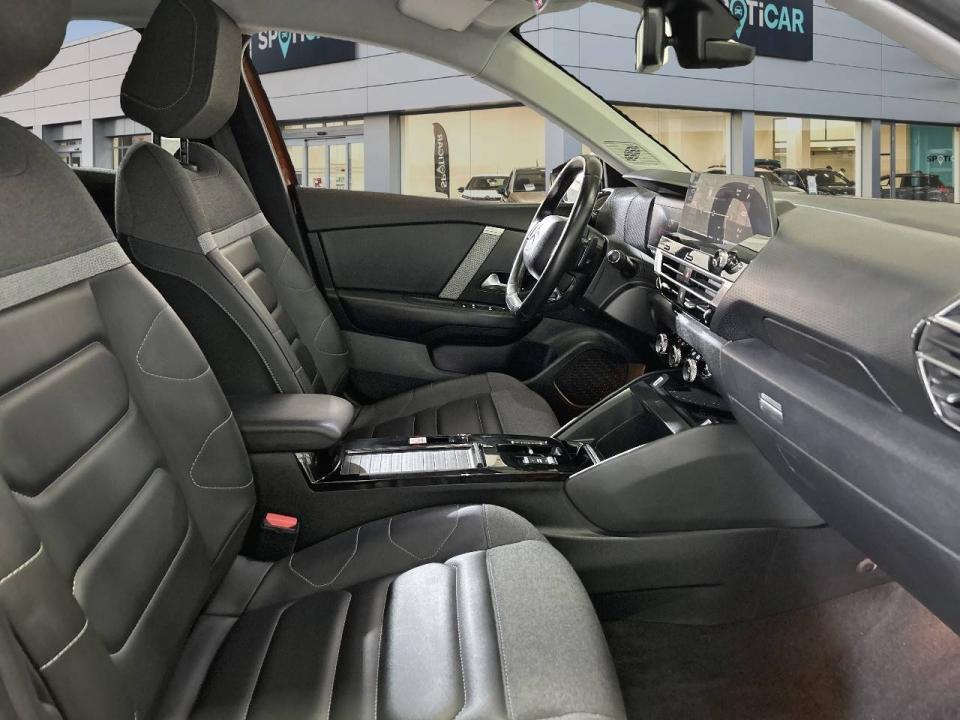 Citroen C4 PureTech 130 S&S EAT8 Shine