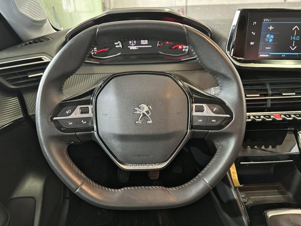 Peugeot 208 Allure Puretech 100