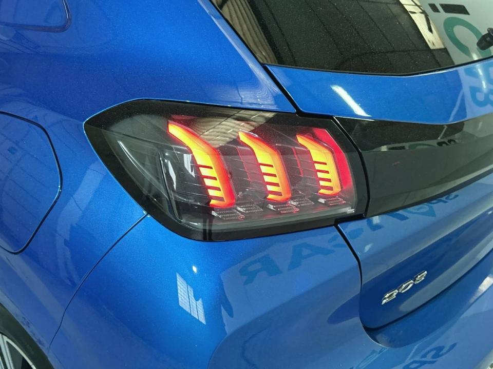 Peugeot 208 Allure Puretech 100