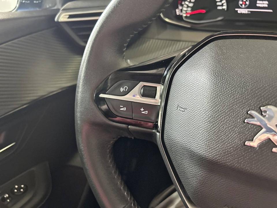 Peugeot 208 Allure Puretech 100