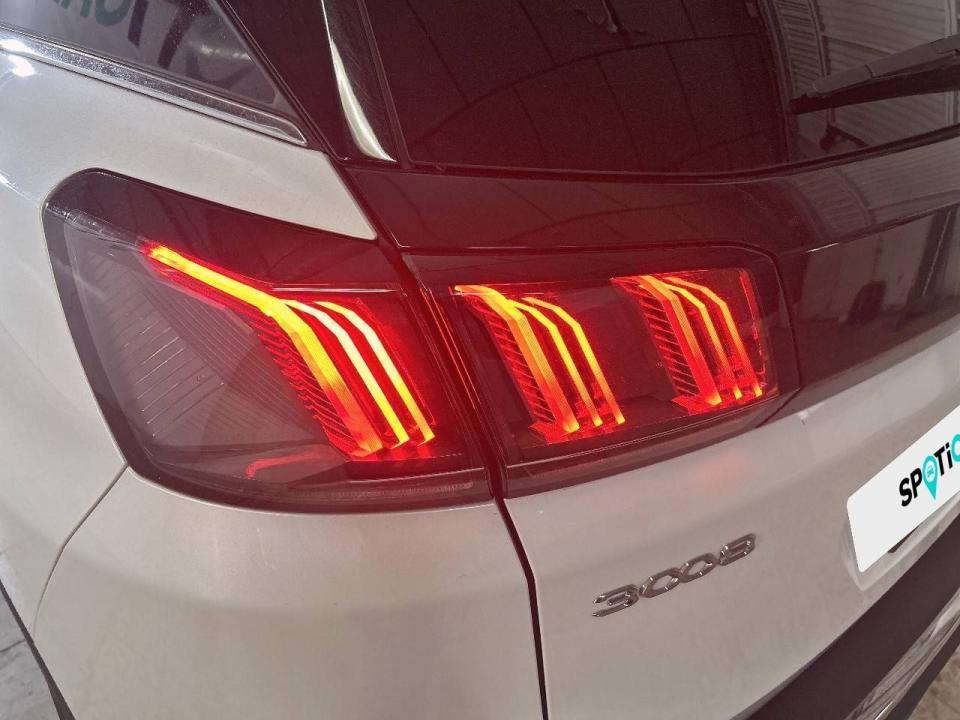 Peugeot 3008 Hybrid 225 e-EAT8 GT
