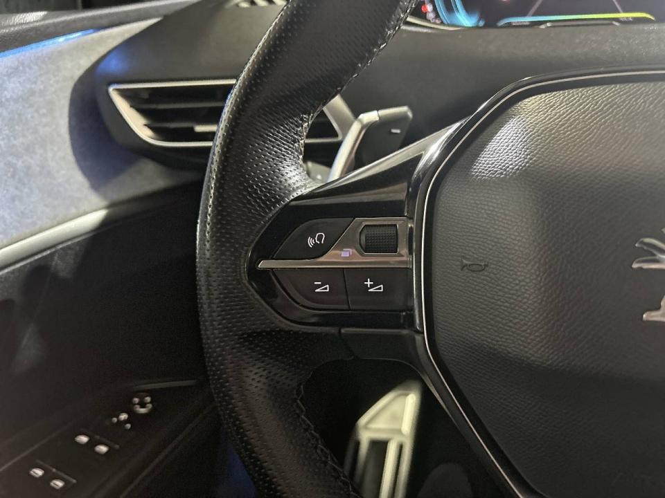 Peugeot 3008 Hybrid 225 e-EAT8 GT