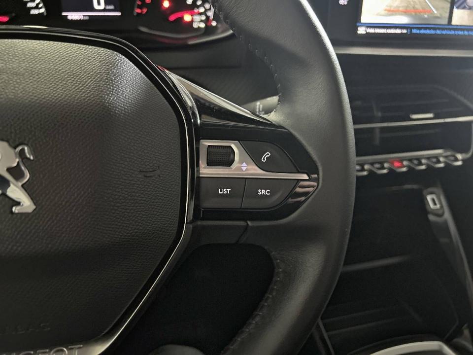 Peugeot 2008 Active Pack Puretech 100 S&S BVM6