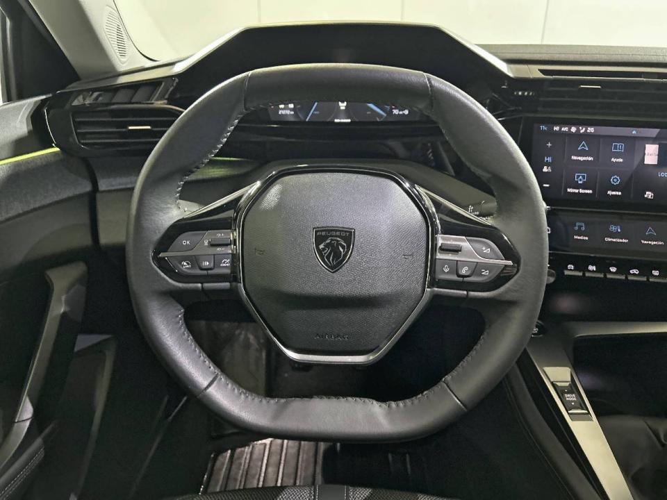 Peugeot 308 5P Allure Pack Puretech 130 S&S MAN