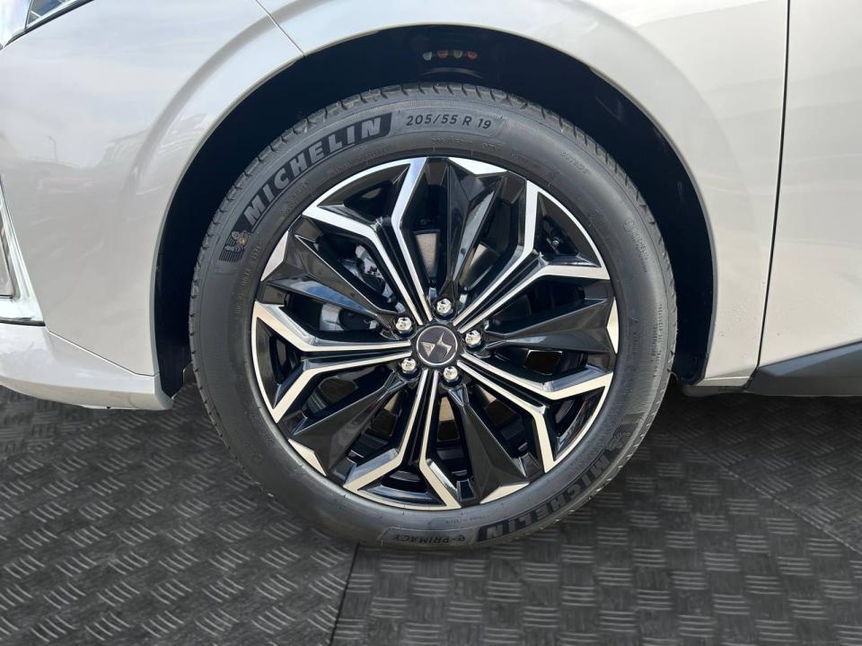 DS DS 4 PureTech 130 auto A.de Saint Exupéry