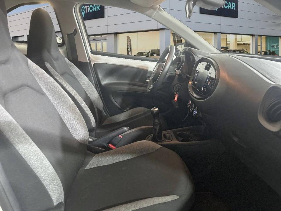 Toyota Aygo X Cross 1.0 VVT-I 72CV Play