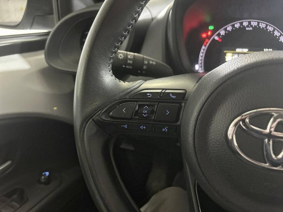 Toyota Aygo X Cross 1.0 VVT-I 72CV Play