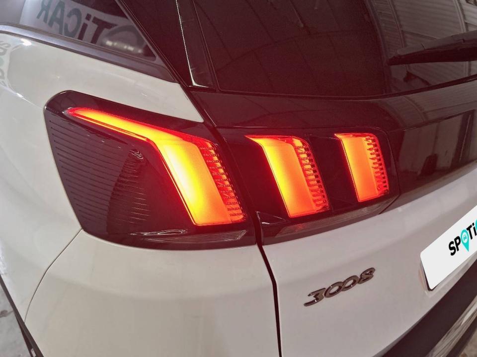 Peugeot 3008 1.2 PURETECH 96KW (130CV) ALLURE EAT8