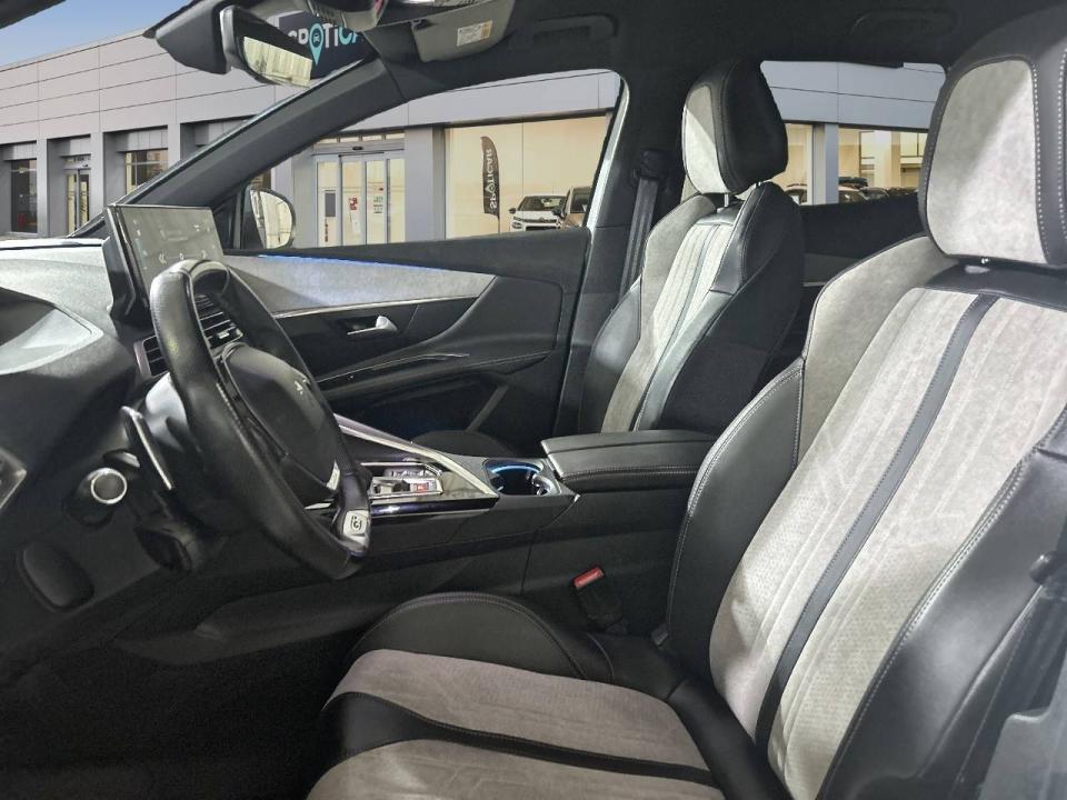 Peugeot 3008 Hybrid 225 e-EAT8 GT