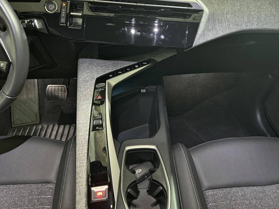 Peugeot 3008 Hybrid 1.2 100KW Allure eDCS6