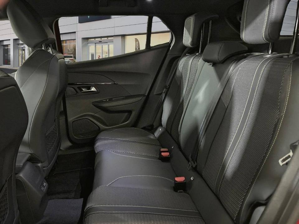 Peugeot 2008 N2008 GT Hybrid 145 eDCS6