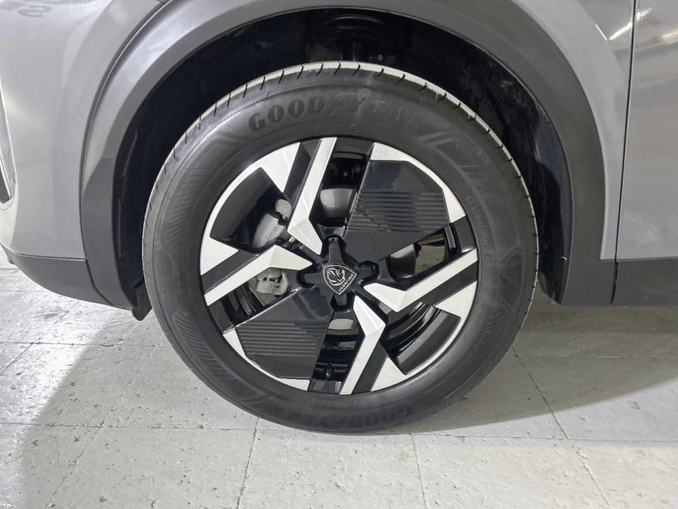 Peugeot 2008 Allure Gasolina 100 S&S 6 Vel. MAN