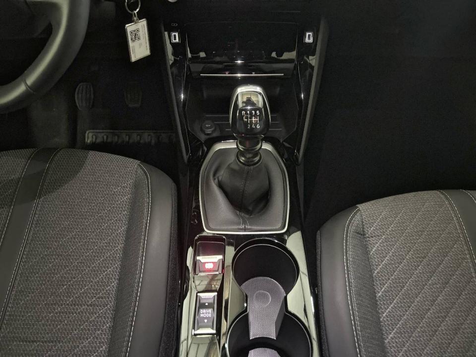 Peugeot 2008 Allure Gasolina 100 S&S 6 Vel. MAN