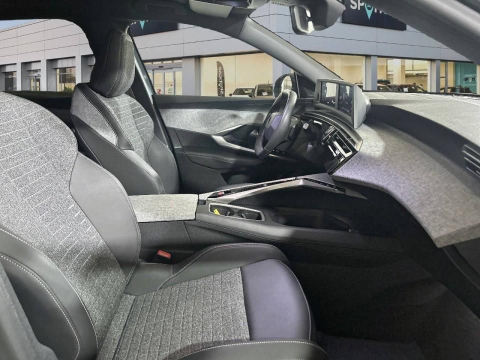 Peugeot 3008 Hybrid 1.2 100KW Allure eDCS6