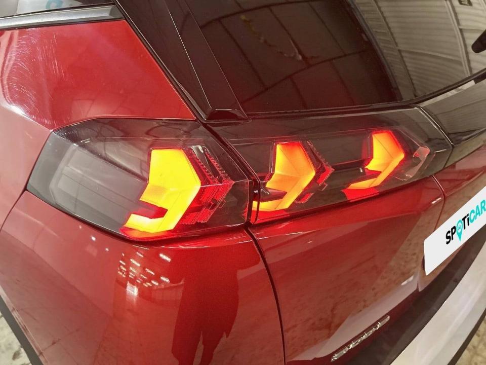 Peugeot 2008 Allure Pack Puretech 130 S&S EAT8