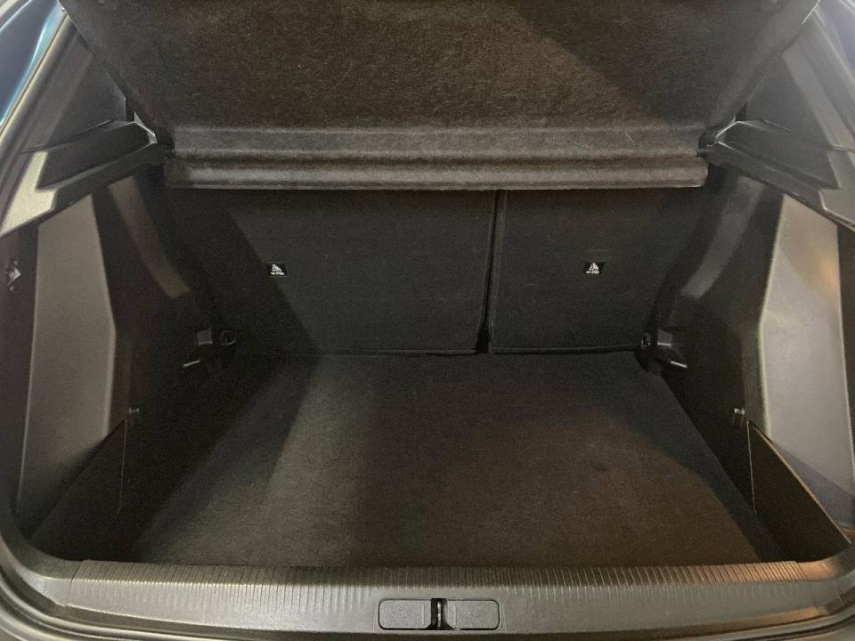 Peugeot 2008 Allure Gasolina 100 S&S 6 Vel. MAN