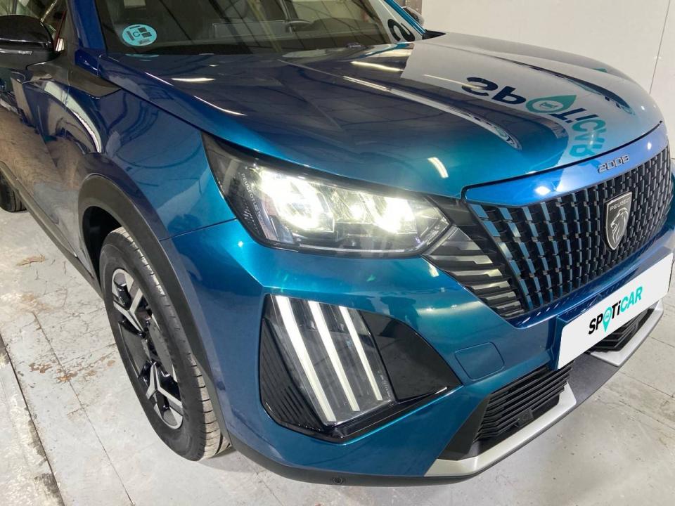 Peugeot 2008 Allure Gasolina 100 S&S 6 Vel. MAN