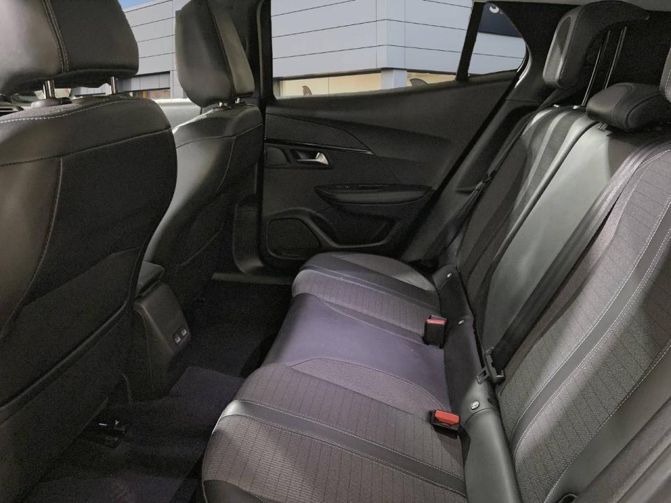 Peugeot 2008 Allure Pack Puretech 100 S&S BVM6