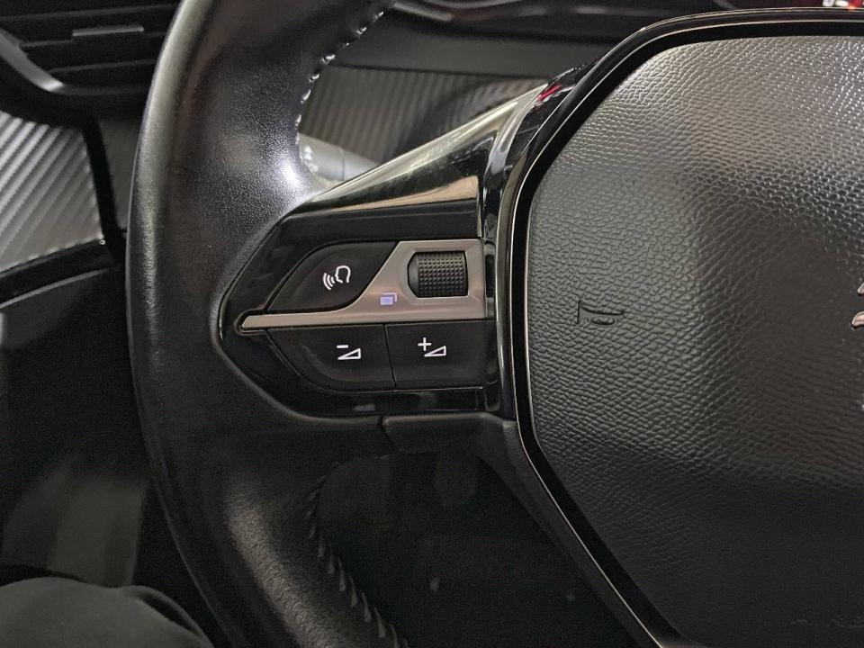 Peugeot 2008 Allure Pack Puretech 100 S&S BVM6