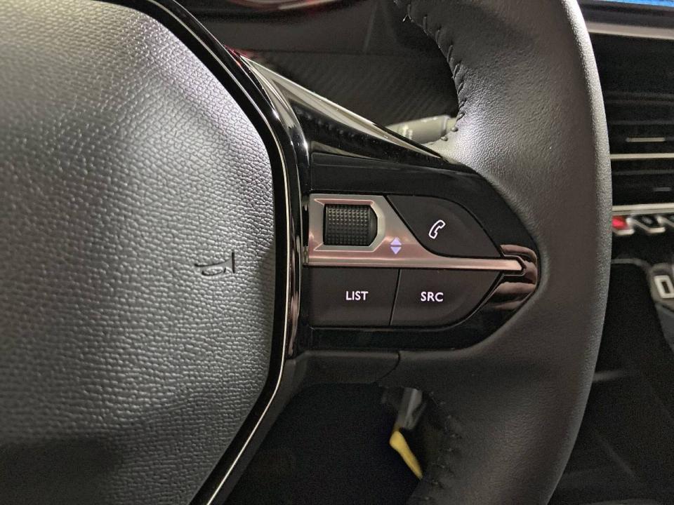 Peugeot 208 BlueHDi 73kW (100CV) Active Pack