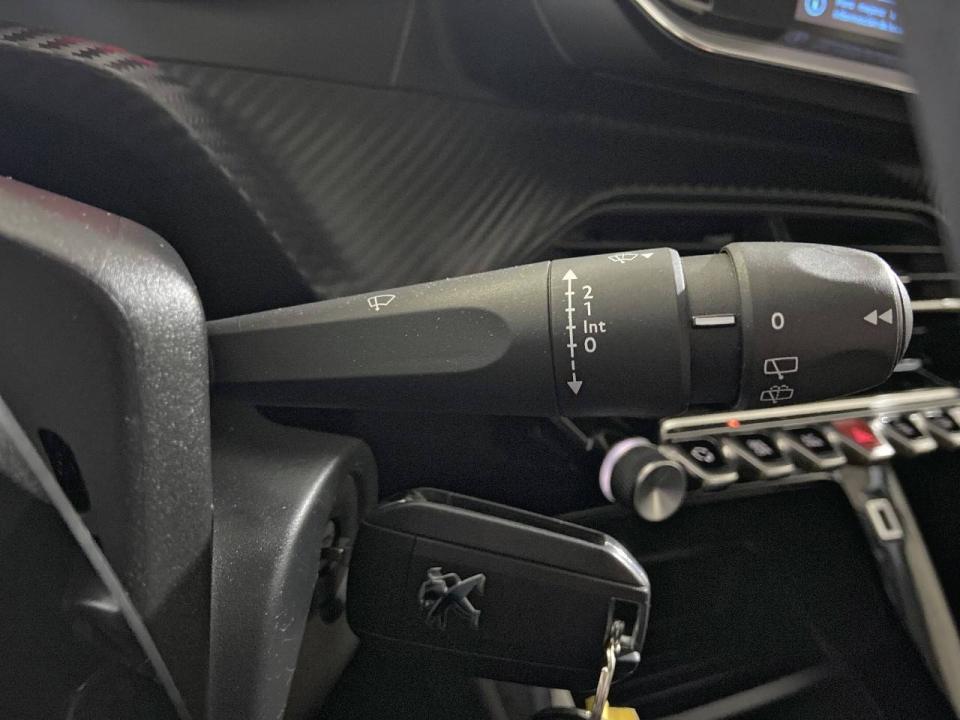 Peugeot 208 BlueHDi 73kW (100CV) Active Pack