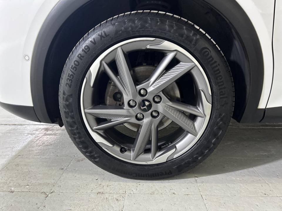 DS DS 7 Crossback PureTech 96kW (130CV) Auto. SO CHIC