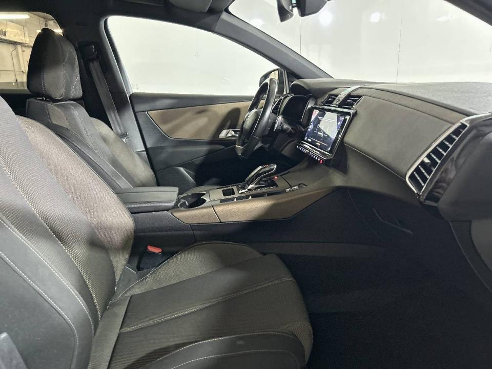 DS DS 7 Crossback PureTech 96kW (130CV) Auto. SO CHIC