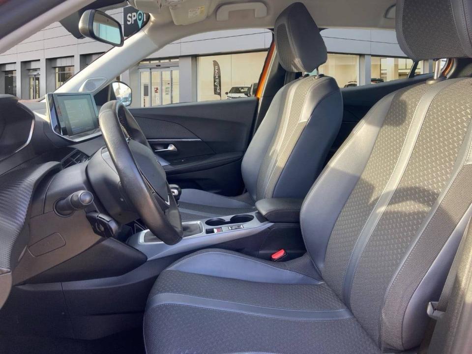 Peugeot 2008 Allure BlueHDI 100 S&S BVM6